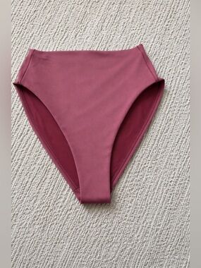 Left on Friday Hi Hi Bottom in Dusty Rose - XS